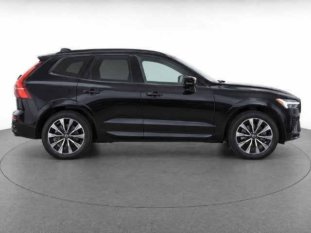 2025 Volvo XC60 Plus